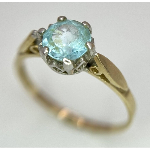 266 - Classic 9 carat GOLD and AQUAMARINE SOLITAIRE RING. Complete with jewellers ring box. 1.7 grams. Siz... 