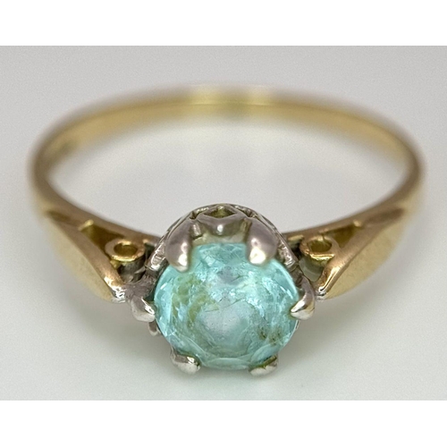 266 - Classic 9 carat GOLD and AQUAMARINE SOLITAIRE RING. Complete with jewellers ring box. 1.7 grams. Siz... 