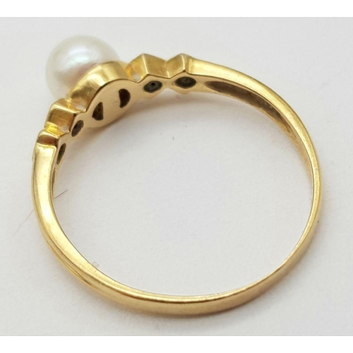 35 - Sophisticated 18 carat GOLD RING with single PEARL set to top. 1.69 grams. Size J 1/2.