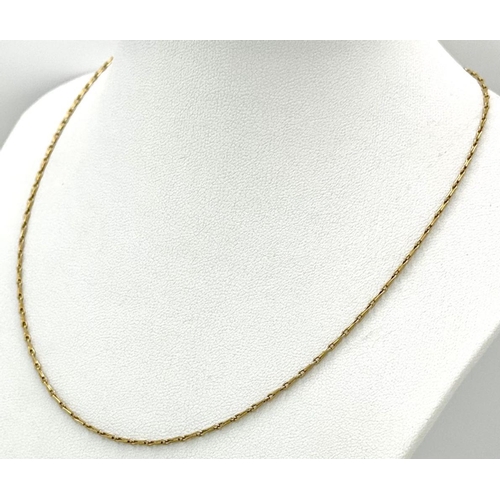 91 - Appealing 9 carat GOLD FANCY LINK NECKLACE. 2.4 grams. 40 cm.