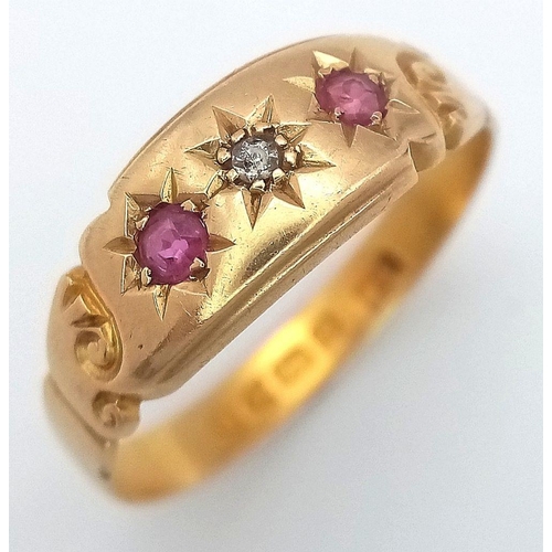 130 - AN 18K YELLOW GOLD ANTIQUE DIAMOND & RUBY RING 3.3G TOTAL WEIGHT, SIZE R, HALLMARKED 1906 CHESTER.

... 