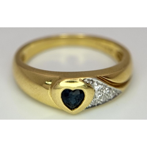 166 - AN 18K YELLOW GOLD DIAMOND & SAPPHIRE SET HEART RING 4G TOTAL WEIGHT, SIZE M.

ref: SC 1086