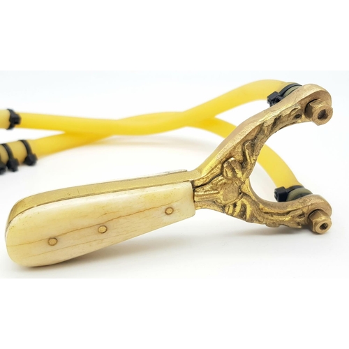 875 - Solid Brass Gypsy Catapult with Horn Grips.