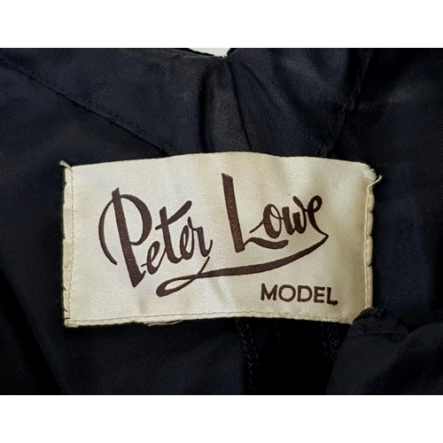 163 - A beautiful vintage Peter Lowe of London velvet dress, fully lined, working full zip, UK size 8/10. ... 