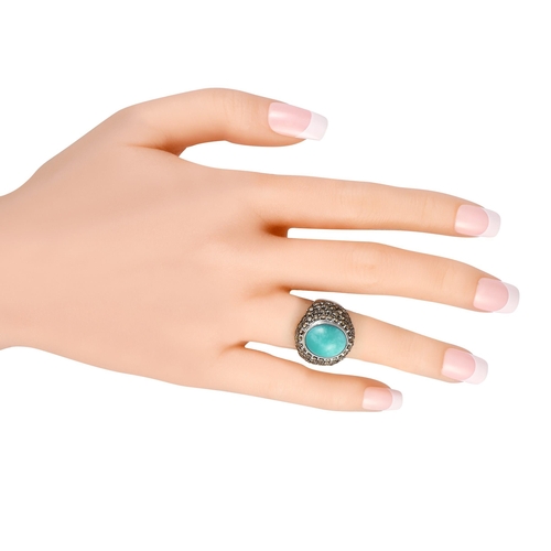 267 - A 18K White Gold 3.26ct Diamond and Turquoise Cocktail Ring. The ring has a white gold band with 3.2... 