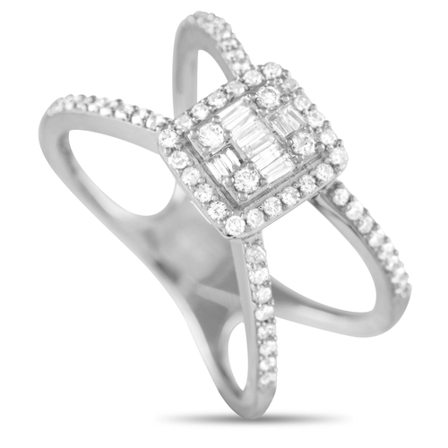 281 - A 14K White Gold 0.50ct Diamond Split Shank Ring. This piece in 14K white gold features two narrow s... 