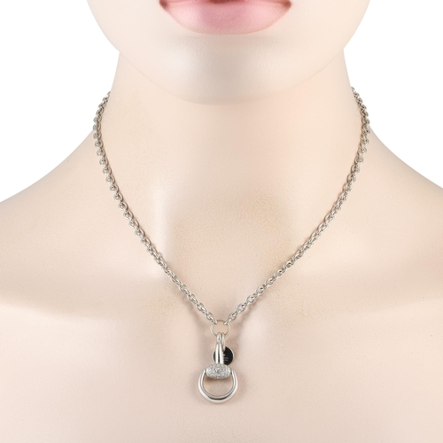 58 - A Gucci Horsebit 18K White Gold 0.40ct Diamond Necklace. This Gucci Horsebit necklace brings one of ... 