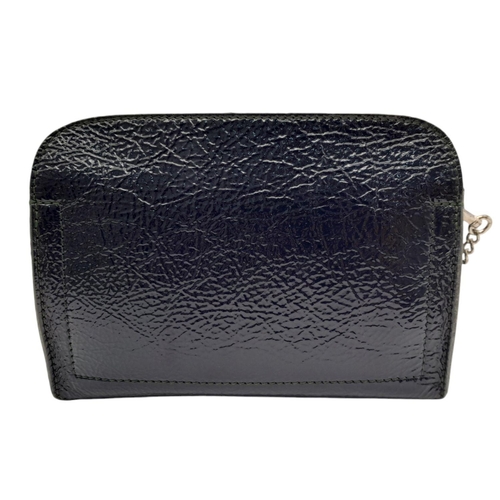 15 - A Louis Vuitton Navy Blue Vernis Pochette Bag. Patent leather exterior with silver-toned hardware, a... 