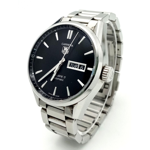 247 - A Tag Heuer Carrera Automatic Gents Watch. Stainless steel bracelet and case - 41mm. Black dial with... 
