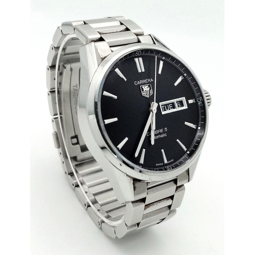 247 - A Tag Heuer Carrera Automatic Gents Watch. Stainless steel bracelet and case - 41mm. Black dial with... 