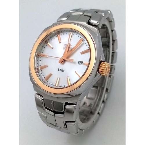 47 - A Tag Heuer Link Quartz Ladies Watch. Stainless steel bracelet and case - 32mm. Mother of pearl dial... 