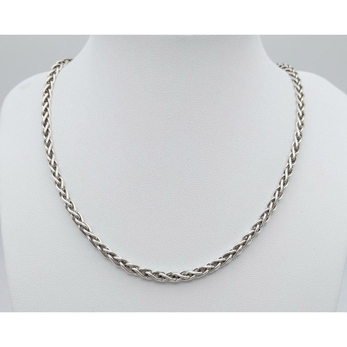 511 - Extremely attractive SILVER CHAIN NECKLACE with BYZANTINE style Link. Please see pictures. 45 cm.