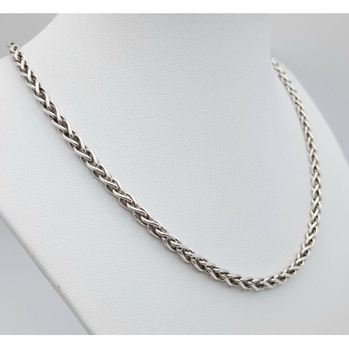 511 - Extremely attractive SILVER CHAIN NECKLACE with BYZANTINE style Link. Please see pictures. 45 cm.