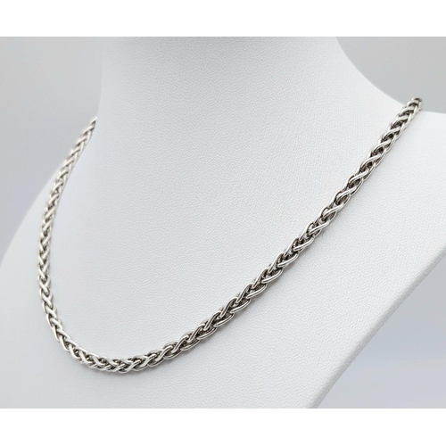 511 - Extremely attractive SILVER CHAIN NECKLACE with BYZANTINE style Link. Please see pictures. 45 cm.