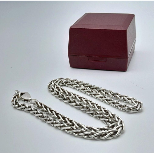 511 - Extremely attractive SILVER CHAIN NECKLACE with BYZANTINE style Link. Please see pictures. 45 cm.