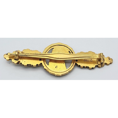 138 - Cased Luftwaffe Gold Grade Reconnaissance Squadron Clasp. Maker W.Deumer, Ludenschei.