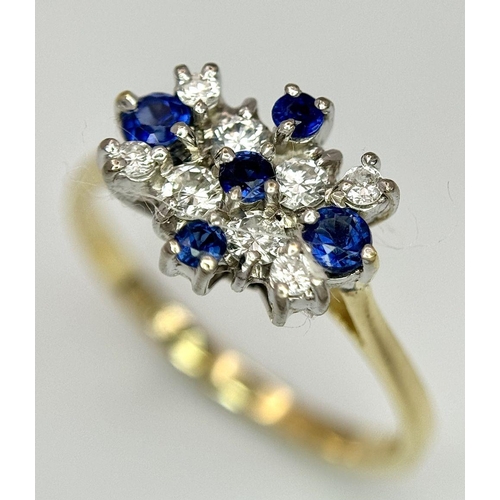 88 - AN 18K YELLOW GOLD DIAMOND & SAPPHIRE RING. 3.2G. SIZE O. SC 2052