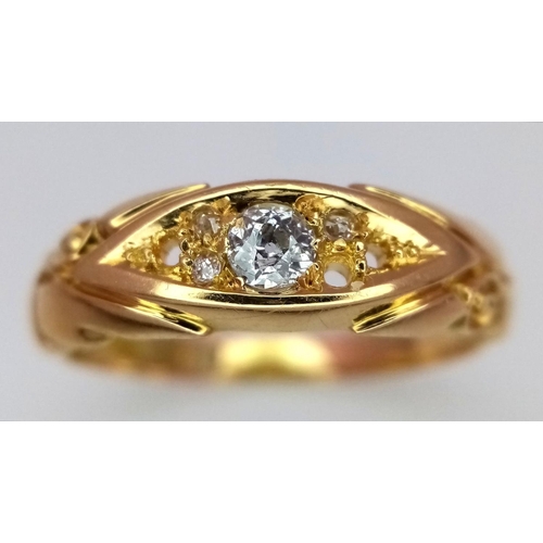 102 - AN 18K YELLOW GOLD ANTIQUE OLD CUT DIAMOND RING. 0.20CT. 4.2G. SIZE R. HALLMARKED BIRMINGHAM 1901. A... 