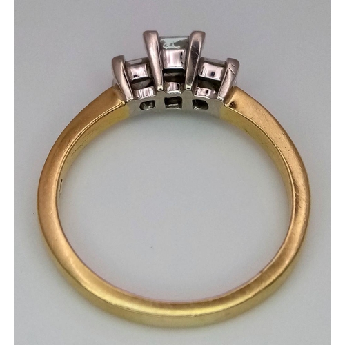 40 - AN 18K YELLOW GOLD 3 STONE DIAMOND RING. PRINCESS CUTS. 0.60CTW. 3.7G. SIZE N. GW3005.