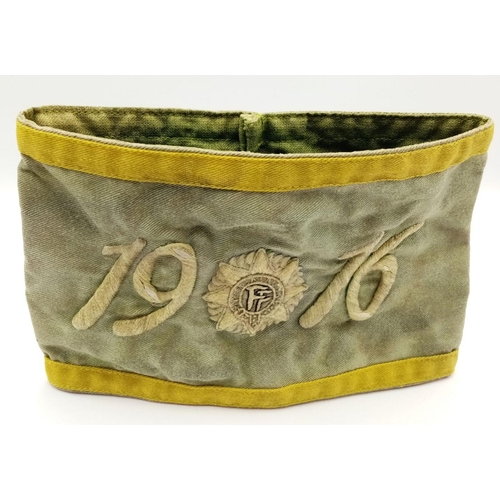 222 - A 1916 Veterans Armband devised by members of the Dublin Brigade of the old I.R.A. Worn on commemora... 