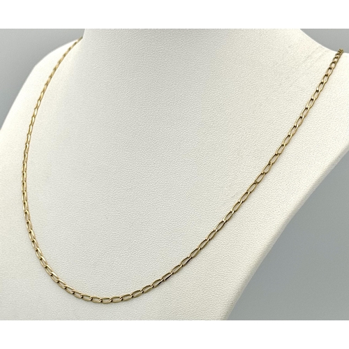 239 - A 9K GOLD INTRLINK NECK CHAIN .   4.2gms     60cms