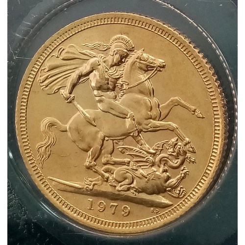 57 - A FULL SOVEREIGN IN 22K GOLD DATED 1979 IN SEALED CONTAINER.