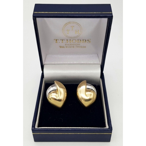 21 - Stunning Pair of designer 9 carat YELLOW & WHITE GOLD EARRINGS. Full UK Hallmark. Complete with Gold... 