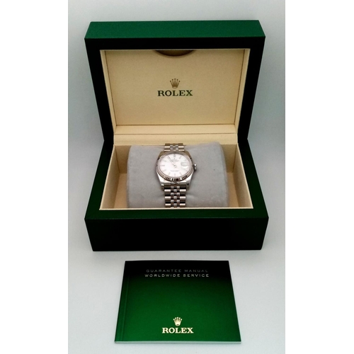 81 - A Beautiful, Classic Rolex Datejust Automatic Gents Watch. 
Model 116234. Oyster steel bracelet and ... 