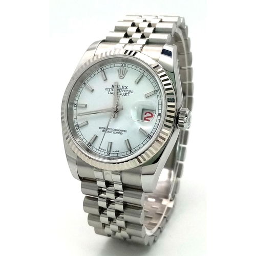 81 - A Beautiful, Classic Rolex Datejust Automatic Gents Watch. 
Model 116234. Oyster steel bracelet and ... 