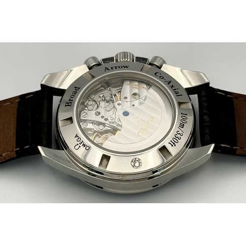 185 - An Omega Speedmaster Broad Arrow Automatic Chronograph Gents Watch. Black leather strap. Stainless s... 