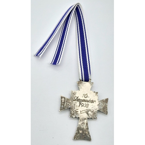 629 - 3rd Reich 2nd Pattern Silver Grade Mothers Cross. Given for producing 6 or 7 children into the Reich... 