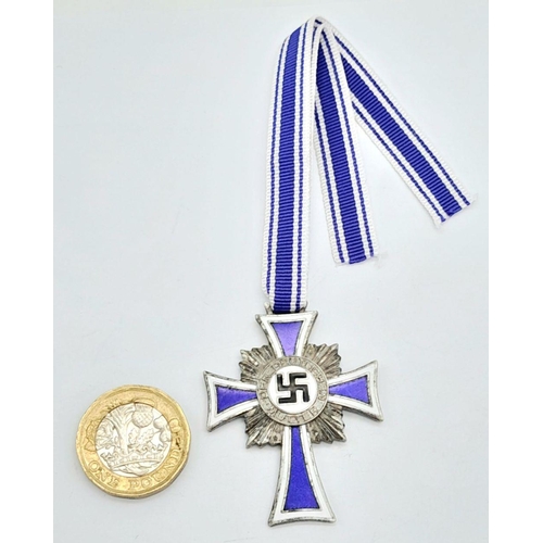 629 - 3rd Reich 2nd Pattern Silver Grade Mothers Cross. Given for producing 6 or 7 children into the Reich... 