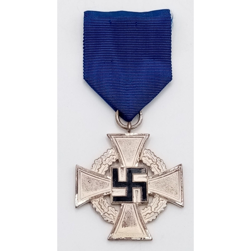 279 - 3rd Reich Civilian 25 Year Long Service Medal.