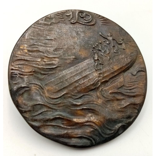 447 - A WW1 Imperial German Propaganda Medallion for the Zeppelin L19, Which was shot down into the North ... 