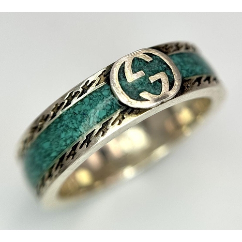 1432 - A Designer 'Gucci' Silver and Enamel Ring. Size R. 6.1g weight. 015351