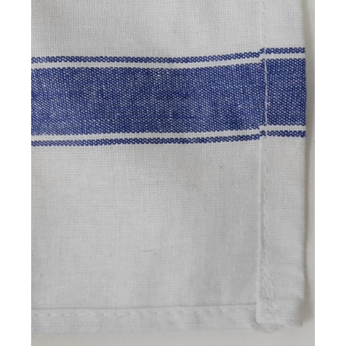 671 - A 1940 German D.R.K. Towel. 76 x 50cm.