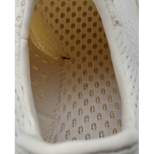 1016 - A Pair of Adidas Unisex Chalk White Futurecraft 3D Trainers. UK men's size 8.5, women's size 9/US me... 