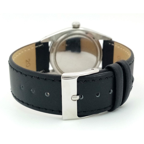 1129 - A Vintage Rolex 6694 Oysterdate Precision Gents Watch. Black leather strap. Stainless steel case - 3... 