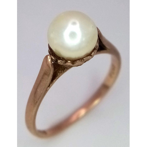 1407 - A Vintage 9K Yellow Gold Pearl Solitaire Ring. Size L/M. 2g total weight.