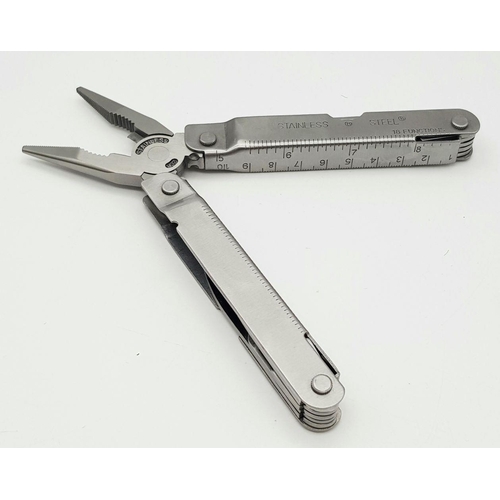 1458 - 10 Retractable Stainless Steel Multi Utility Tools. Foldable, with pouches. 11cm.