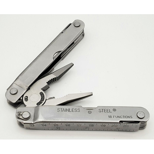 1458 - 10 Retractable Stainless Steel Multi Utility Tools. Foldable, with pouches. 11cm.