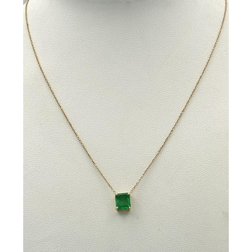 667 - An Emerald Pendant set in 18K Gold on an 18K Gold Disappearing Necklace. 6mm pendant. 42cm necklace.... 