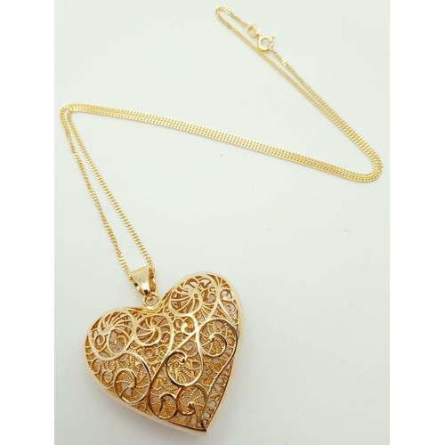 845 - A Yellow Gold Gilt Sterling Silver Filigree Big Heart Pendant Necklace. 46cm Length. Pendant Measure... 