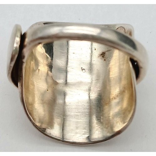 922 - A Hallmarked 1917/18 Silver Spoon Handle Sweetheart Ring Size M. The Ring Measures 2.2cm Long at the... 