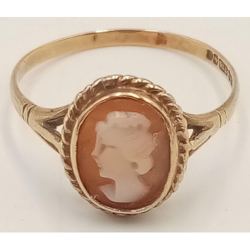 541 - A Vintage 9K Yellow Gold Cameo Ring. Size S. 1.94g total weight.