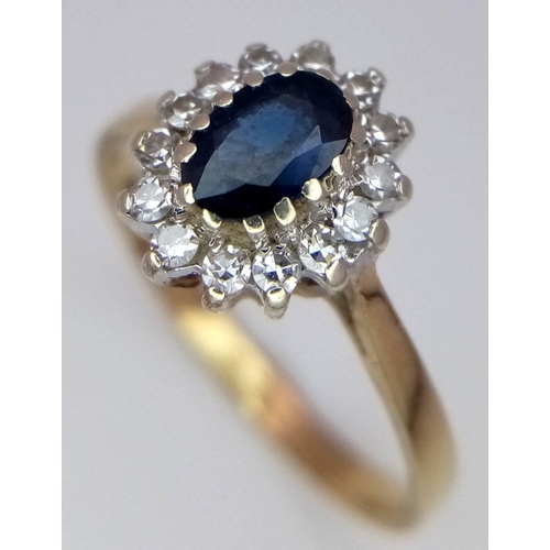 544 - A 9K YELLOW GOLD DIAMON & SAPPHIRE CLUSTER RING 2G SIZE N 1/2. Ref: A/S 1080 - 2