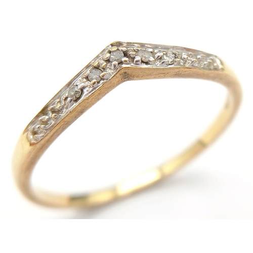 997 - A Classic 9K Yellow Gold Diamond Chevron Ring. Size S. 1.4g total weight.