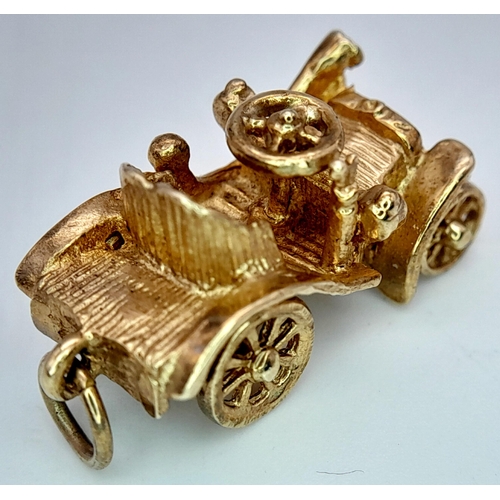 229 - A 9K YELLOW GOLD CLASSIC VINTAGE CAR CHARM CHITTY CHITTY BANG BANG 5.1G , APPROX 25MM X 10MM. Ref: S... 