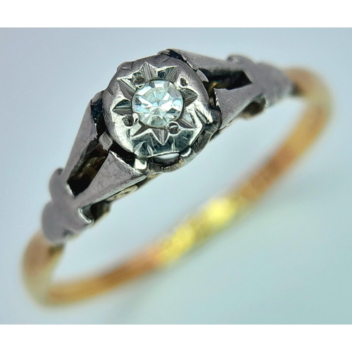 362 - A 18K YELLOW GOLD & PLATINUM VINTAGE DIAMOND SOLITAIRE RING. TOTAL WEIGHT 1.9G. SIZE O. Ref: SC 4084