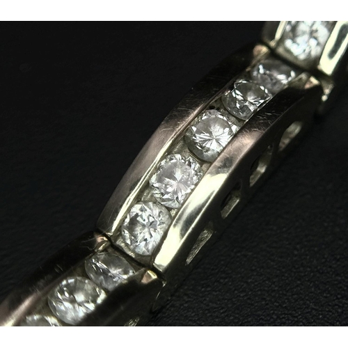 11 - A 14K WHITE GOLD DIAMOND SET BRACELET 1CT APPROX 15.4G IN WEIGHT, 18CM IN LENGTH. Ref: SC 4054